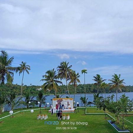 Ashtamudi Lake Garden Resorts Kollam Exterior foto
