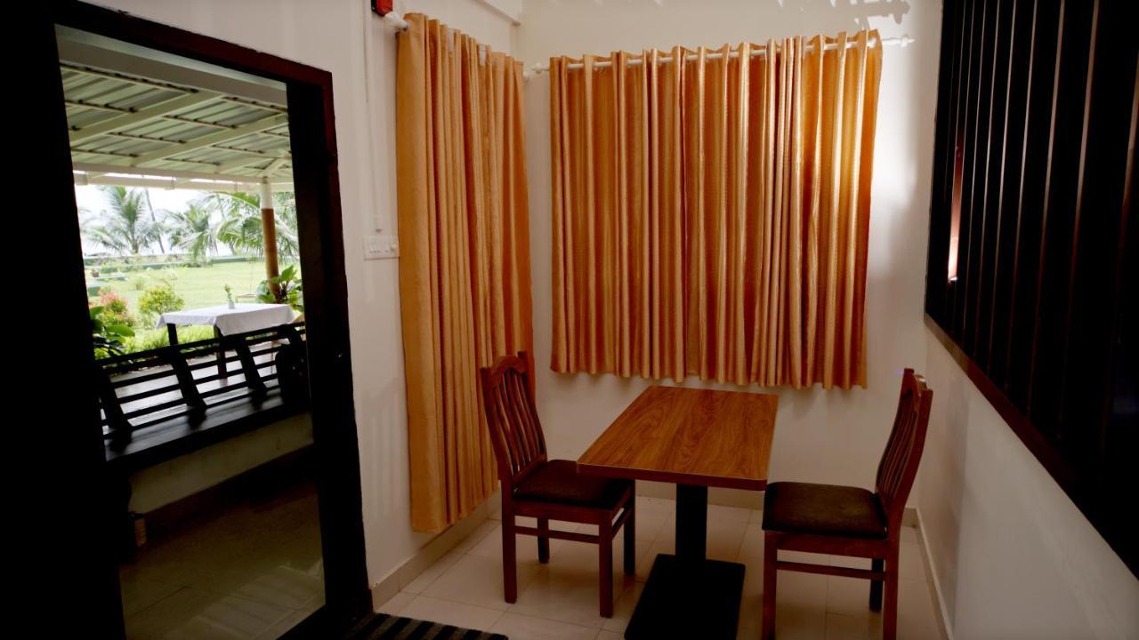 Ashtamudi Lake Garden Resorts Kollam Exterior foto